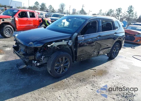 2024 Volkswagen Tiguan 2.0T Se/2.0T Wolfsburg Edition z USA, uszkodzony, nr VIN 3VVMB7AX4RM119973